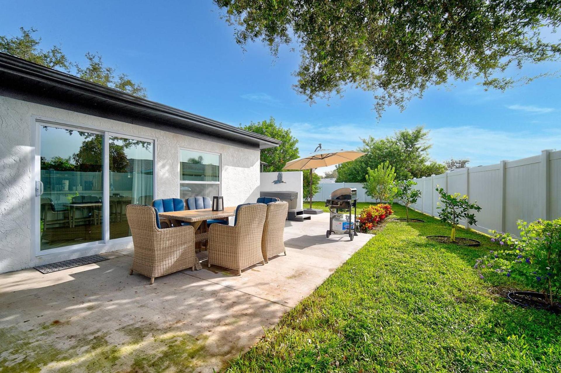 Tranquil Breeze Villa Bradenton Dış mekan fotoğraf